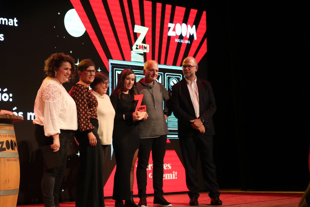 PremisZoom's tweet photo. Comencem amb els #PremisZoom de la Secció Oficial! En la categoria de Millor Programa d'Informatius, el guanyador és 🏆 "Sense ficció: allà on fa més mal" de @som3cat! 

També ha rebut una menció especial "Sense ficció: La fugida" de @som3cat, @elperiodico_cat i @Ottokar_EA 👏 https://t.co/hMyKoaudFG