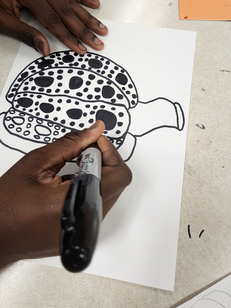 ArtALCMS's tweet photo. Snapshots of our ALC middle school students  in action. They were working on their Kusama's Pumpkin sketches. Happy Thanksgiving! https://t.co/BMqPpjnrmt