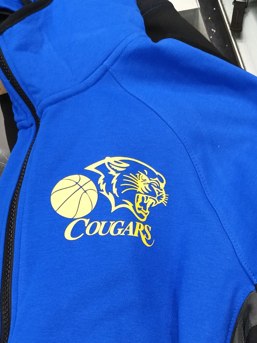 25Championships's tweet photo. Cougars vs Los Osos
2:25 Today@Ayala High.. https://t.co/09V2SqekXM