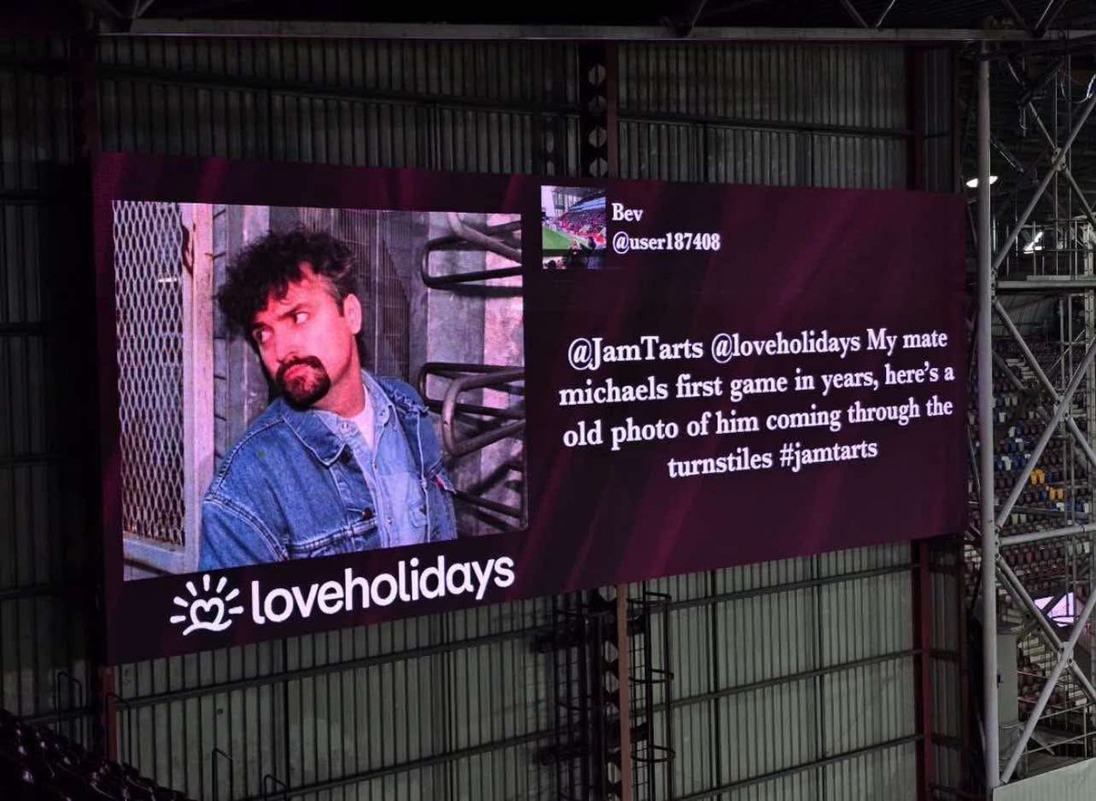 celticrumours's tweet photo. Incredibly, this was on the big screens at Tynecastle tonight. https://t.co/aB20fuz4TG