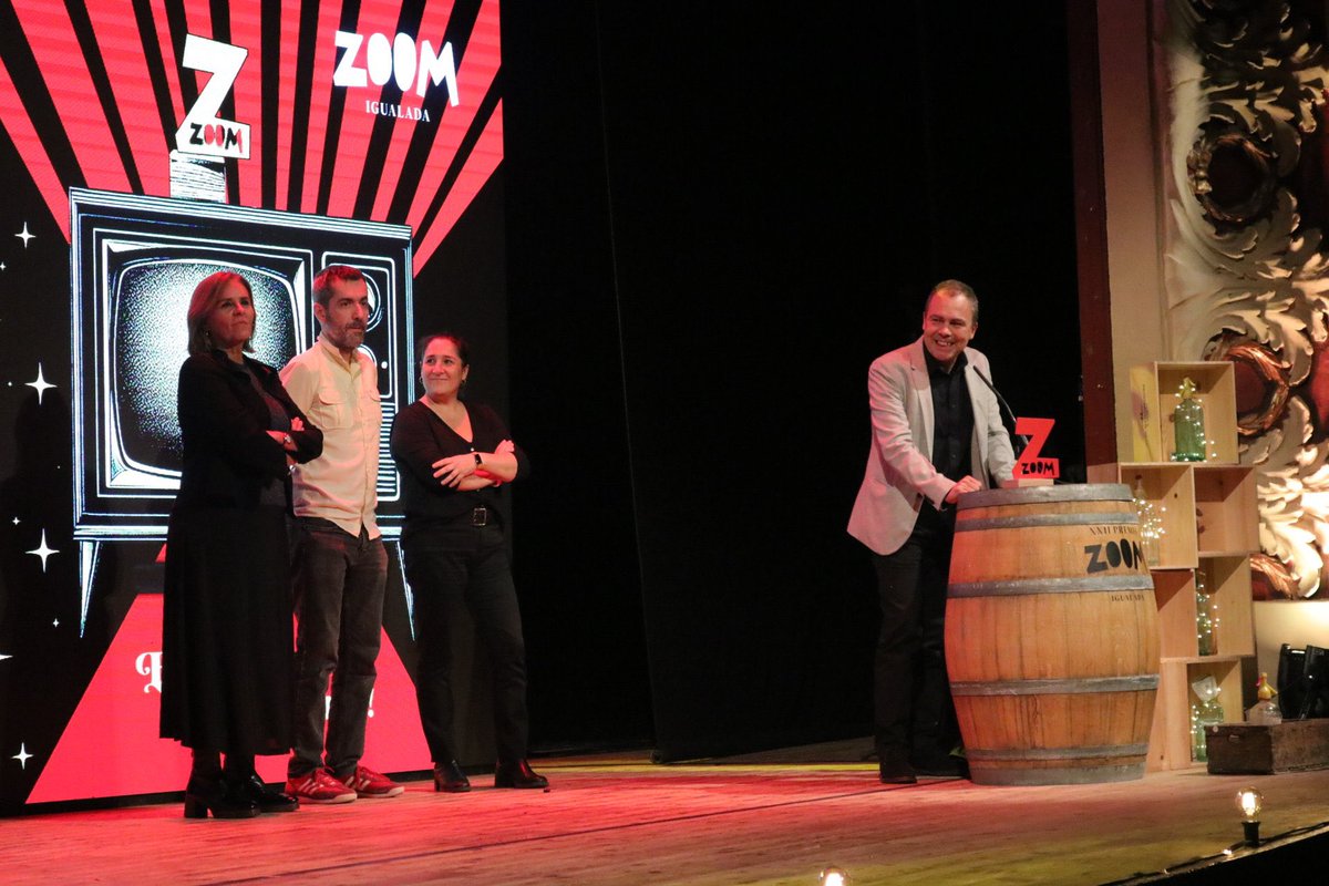 ¡Nos acaban de dar un <a href="/PremisZoom/">Premis Zoom</a> al Mejor Programa Cultural y Divulgativo por #MegamixBrutal!

Gracias a <a href="/som3cat/">3Cat</a> y a <a href="/rtve/">RTVE</a> por hacer posible este proyecto.

¡Y felicidades al equipazo dirigido por <a href="/rafadelosarcos/">rafa de los arcos</a>! 🕺