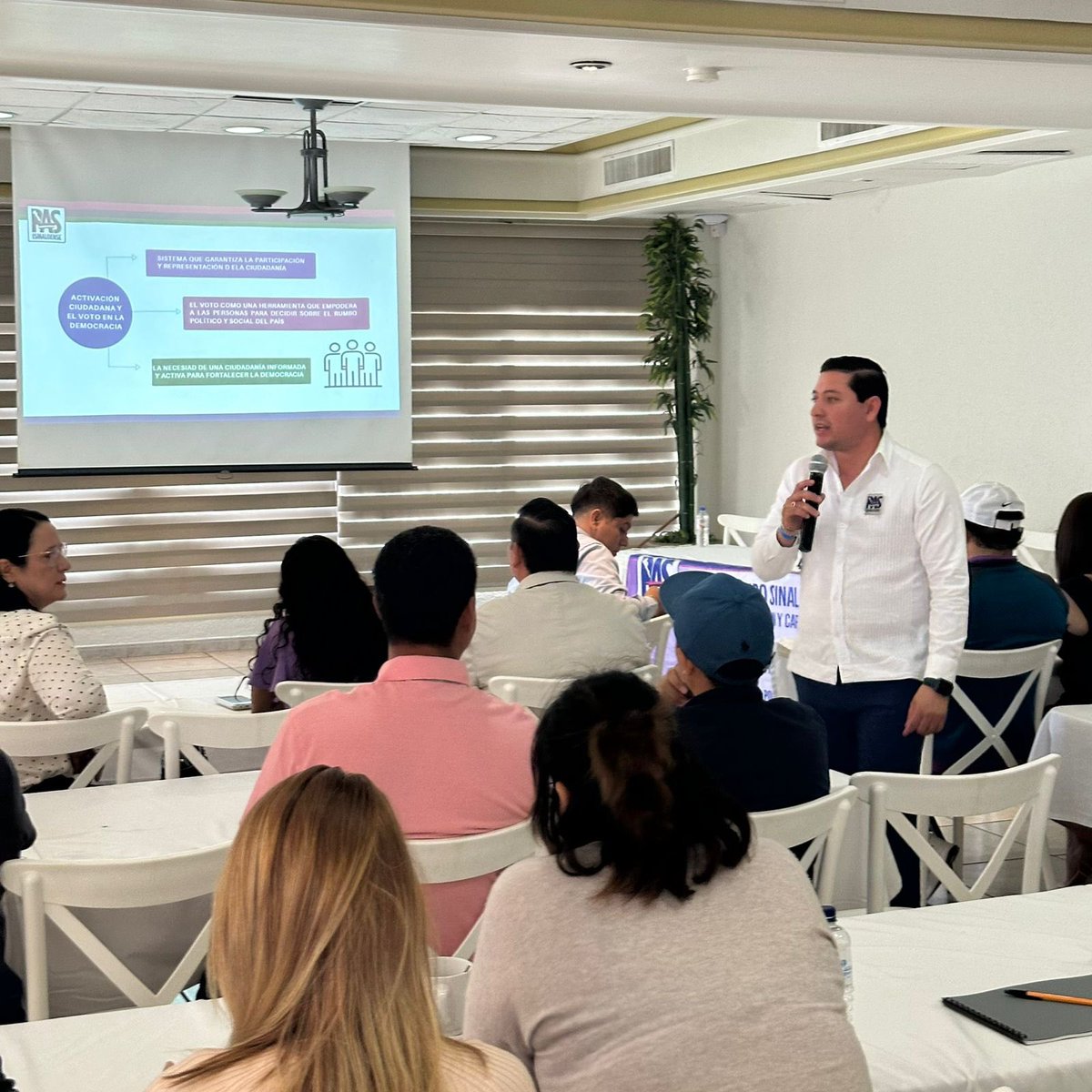 ElizabethChia_'s tweet photo. Hoy en Mazatlán realizamos el curso-taller “La activación ciudadana: la importancia del voto en la democracia”. 
En el #PAS, nuestra militancia es el motor que impulsa la unidad y fortalece los valores democráticos. Seguimos Trabajando Por un Sinaloa Mejor! 💜#Democracia #Sinaloa https://t.co/dQxvazxfwf