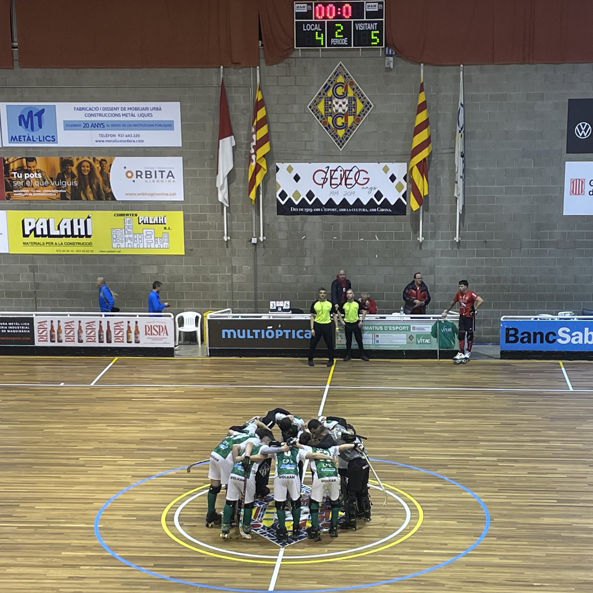 🔵🥅 FINAL!! <a href="/geieg1919/">GEiEG</a> 4-5 <a href="/cpvilanova/">CLUB PATÍ VILANOVA</a> > 2 gols de <a href="/Joselope18/">Lodasamba</a> en el darrer minut de partit donen 3 punts vitals al Patí. #okncat