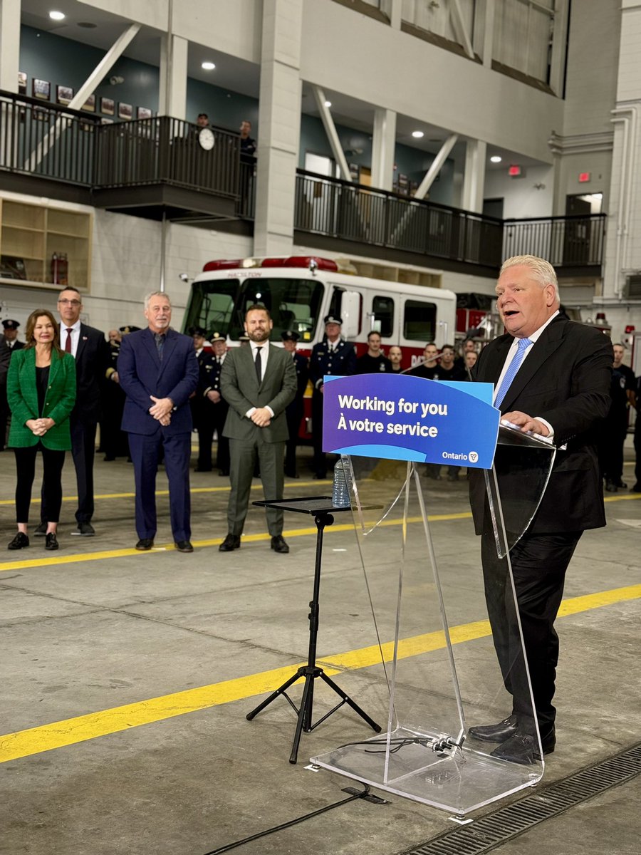 hamiltonfire288's tweet photo. Thank you to Premier @fordnation and Minister @DavidPiccini for visiting the Hammer to announce the expansion of occupational cancer coverage. Your commitment to supporting Ontario’s firefighters means the world to those who risk their lives daily to keep our communities safe. https://t.co/HeVTQR1IuE