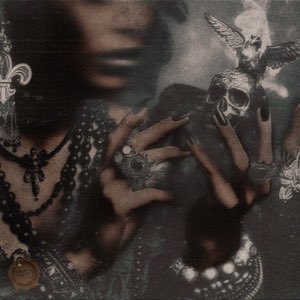 Phonograph Me 🎧 tweet media