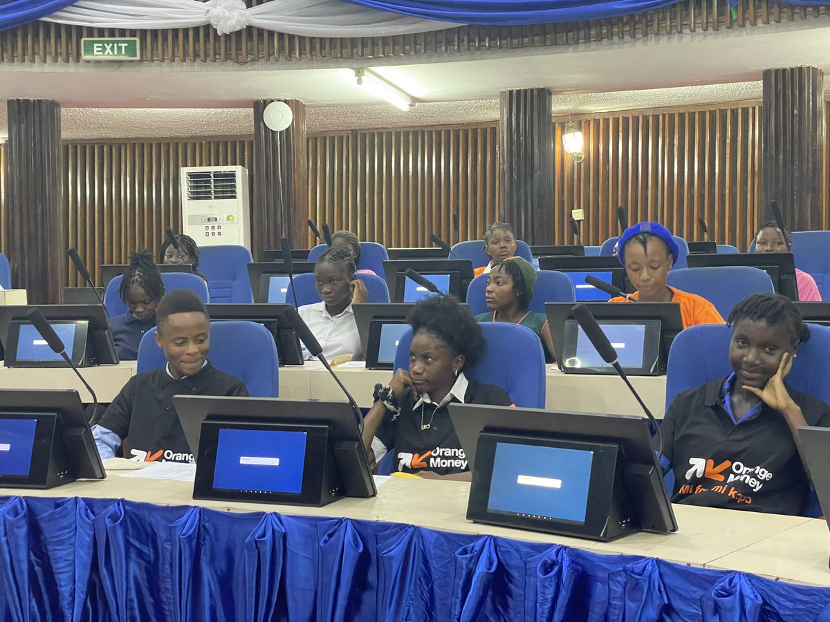 Members of the 50/50 School Clubs in Freetown joined the Kids Parliament's 6th Sitting to debate "Corruption (Building a Transparent Future)." The girls advocated for the passing of the Child Rights Act and said NO to underage cutting.