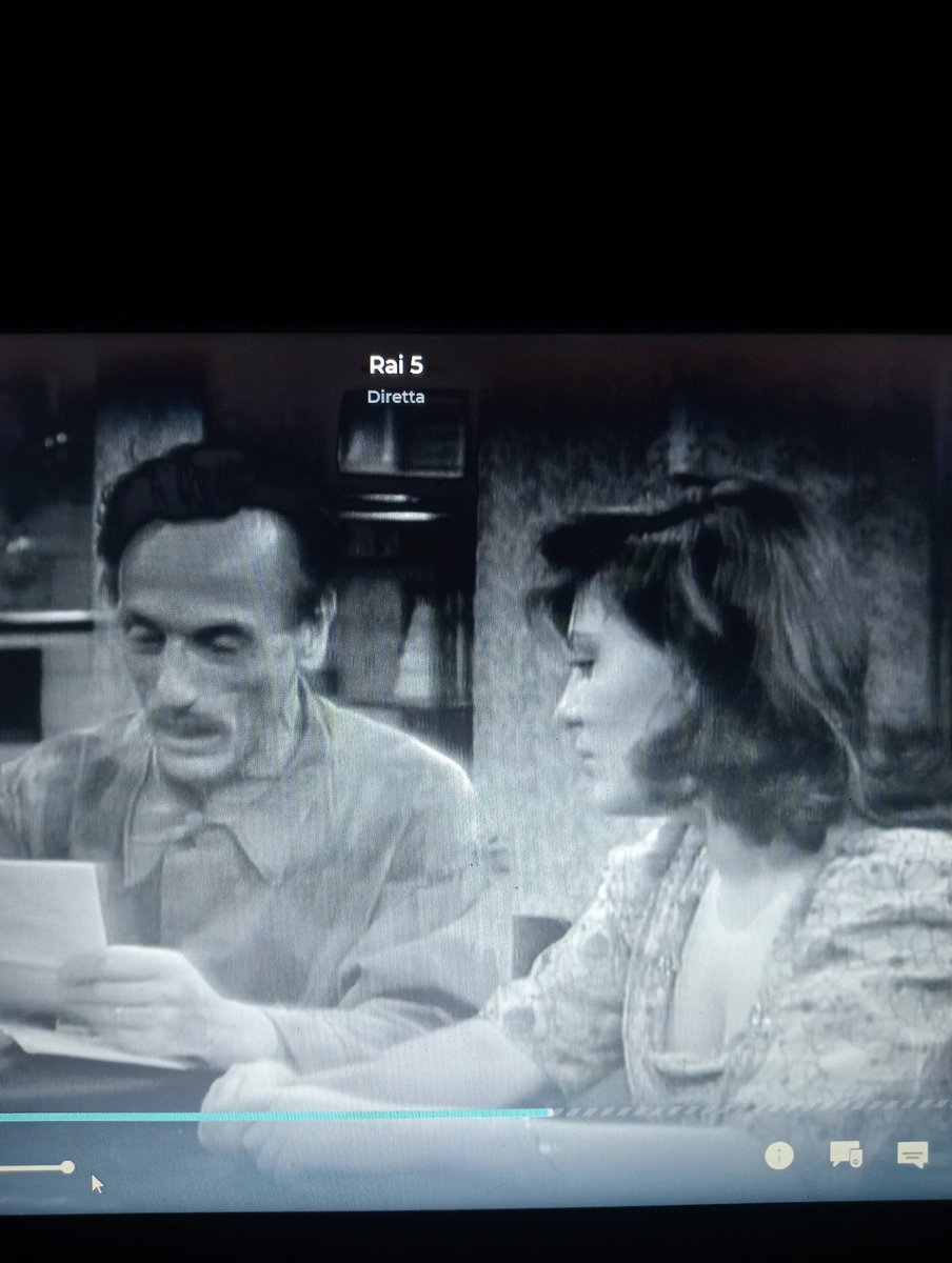 Napoli Milionaria Il capolavoro di Eduardo. Il neorealismo inizia a teatro