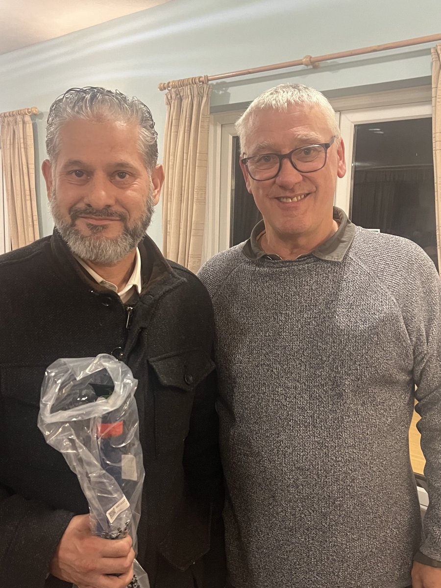 ⁦<a href="/BedsLeague/">Bedfordshire County Cricket League 🏏</a>⁩ AGM ⁦<a href="/FlitwickCC/">Flitwick CC 🏏🦦🦦💛💙</a>⁩ on Wednesday 20th November 
Division One player of the year Mohammad Saeed ⁦<a href="/efcc2017/">EFCC Cricket Club</a>⁩ (32 wickets @ 10.64)
On his behalf Rasib Khan accepts a ⁦<a href="/KookaburraCktUK/">Kookaburra Cricket UK 🇬🇧</a>⁩ bat from Geoff May