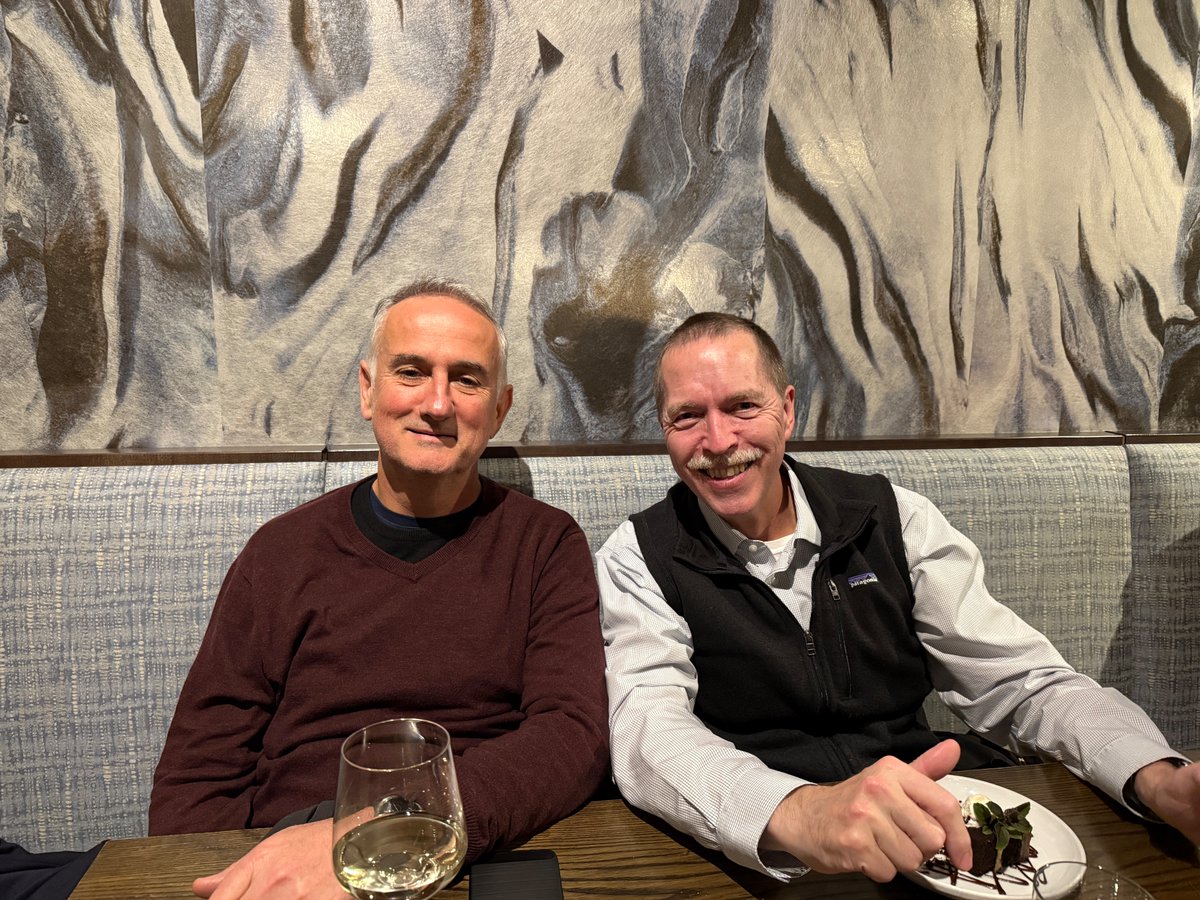 Thank you, François <a href="/Francois_Gabbai/">Francois Gabbai</a>, for coming! We truly enjoyed your visit!😀 I hope that you have some rest after all your travels! <a href="/ShustovaLab/">Shustova Group</a> <a href="/UofSC_Chem/">USC Chemistry & Biochemistry</a> <a href="/UofSC_CAS/">McCausland College of Arts and Sciences</a> See you at🦋!