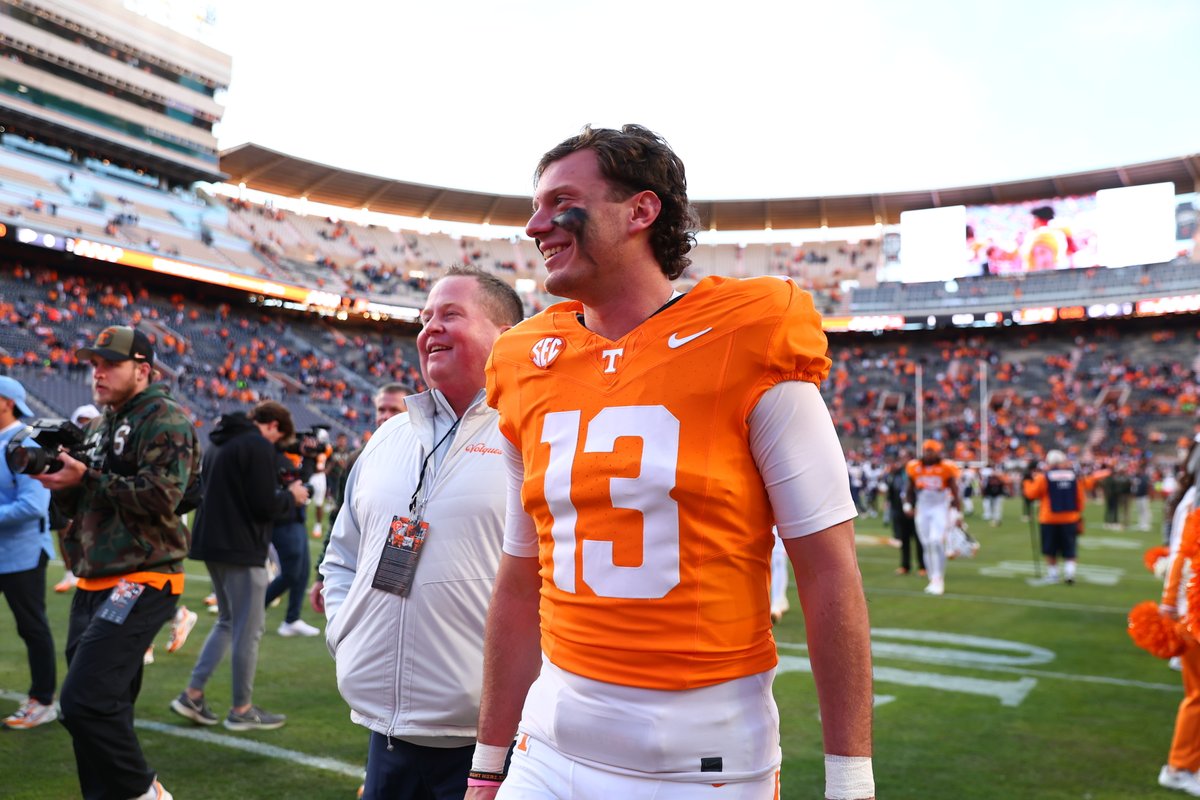Vol_Football's tweet photo. all smiles on Rocky Top https://t.co/GuAMflzdi0
