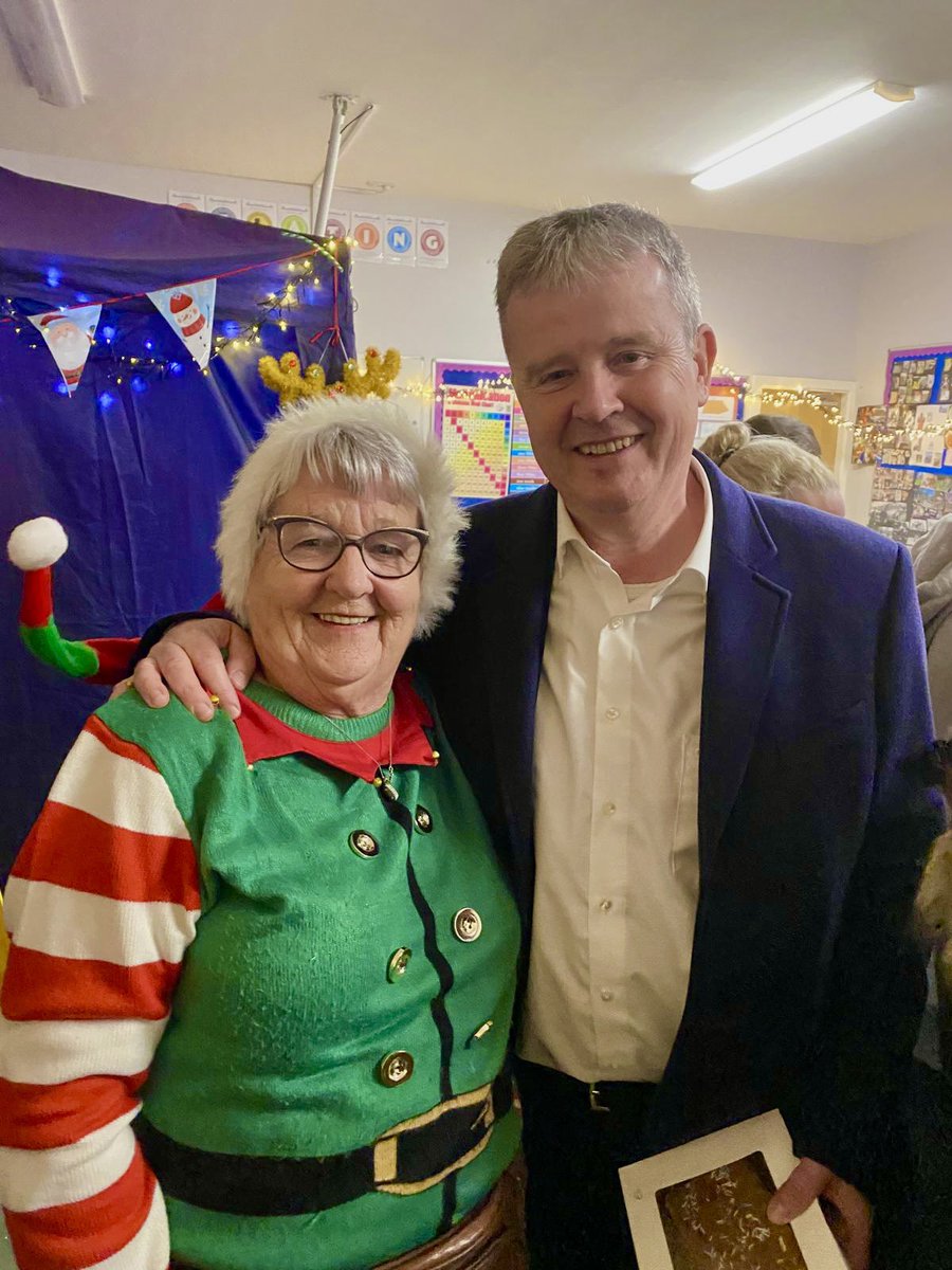 EdwardTimmins_1's tweet photo. Church Lane Christmas Market in #Baltinglass tonight after a brilliant day canvassing in #WicklowTown and #Roundwood speaking to lots of small business owners and residents.
#SupportLocal
#ShopLocal
#ShopInWicklow
#Wicklow https://t.co/M599MLMM41