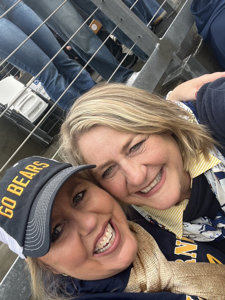 susiewrede's tweet photo. #KeepTheAxe https://t.co/mmMGKY4Vdr