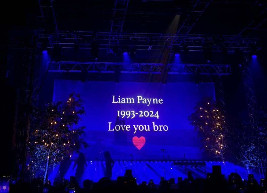 1d__lt's tweet photo. It is as if Liam knew that he would die before Zayn’s tour and said, “And Zayn is doing well, coming out on tour, I’m so proud of him,” so that he can offer his support to Zayn because he will not be with us and will not go to Zayn’s concert😭💔. https://t.co/K5BJiErsum