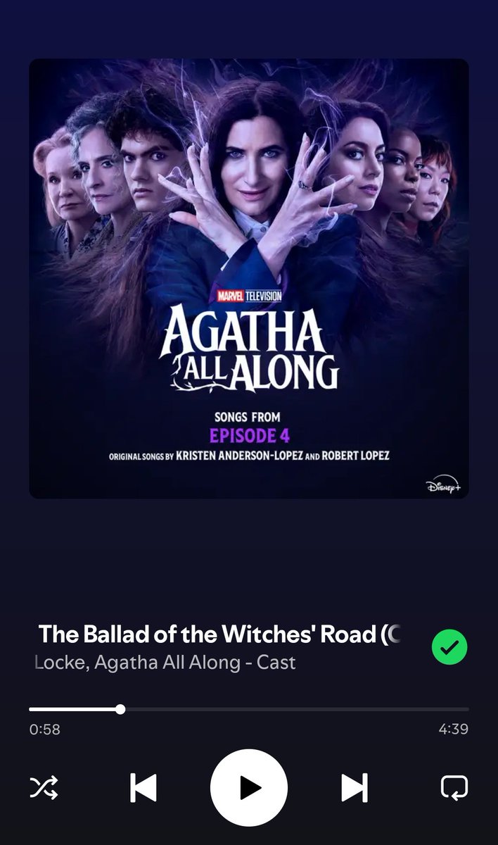 witchyhahnn's tweet photo. me in public:                    my headphones: https://t.co/4ZxWnGLv6P