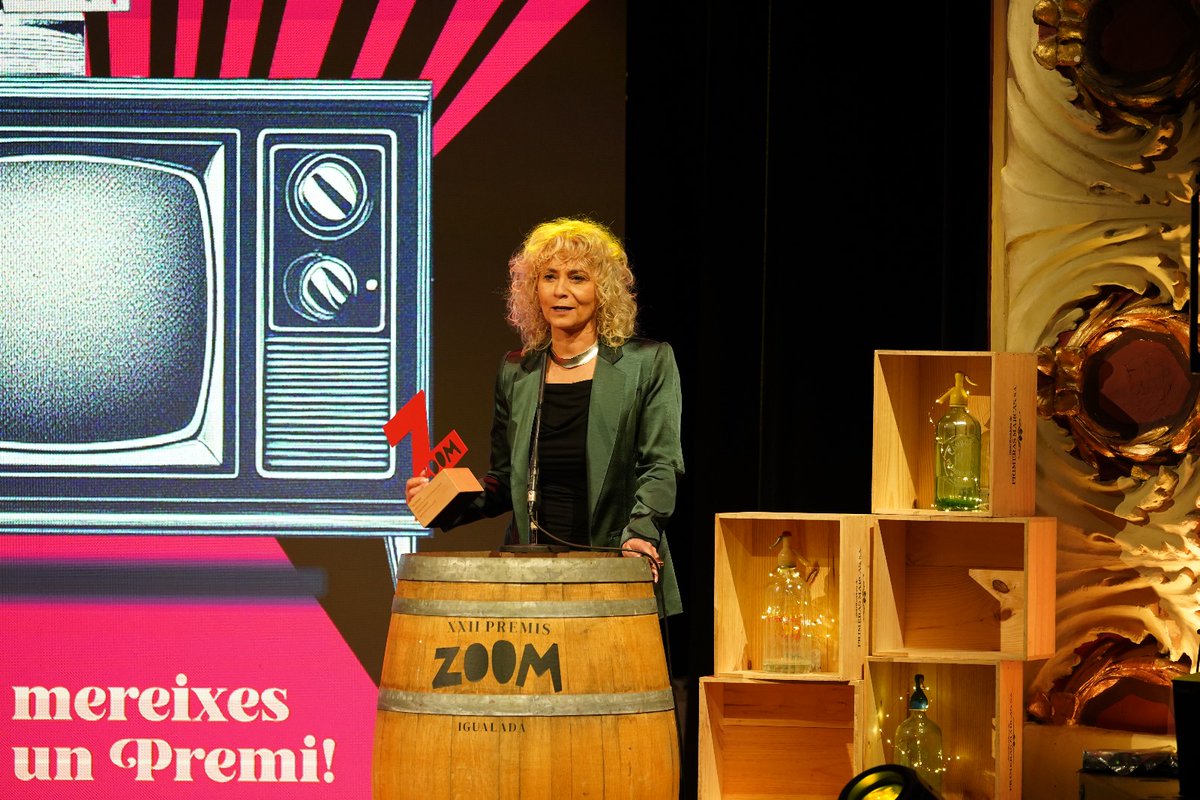 Aquí teniu la foto de família dels Premis Zoom 2024!😍

Amb aquesta foto finalitza la Gala de Cloenda d'una altra edició d'èxit! ✨

Moltes gràcies a tots els que heu fet possible una nit tant màgica!👏