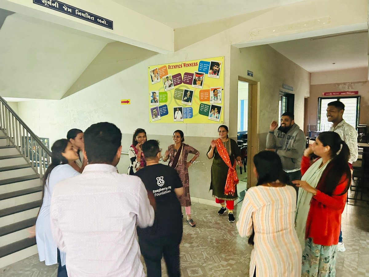 Two weeks with packed training sessions with <a href="/WelspunFHK/">Welspun Foundation</a> - Anjar and Vapi get ready for awesomeness that is the <a href="/CodeClub/">Code Club</a> programme 🙌🤩🎊
Thank you so much Sanjeev ji, what started as a mere conversation over coffee is now a full blown programme. Cheers to many more! ⭐️