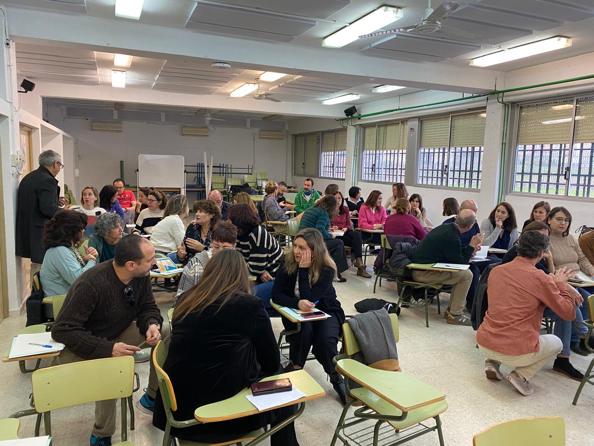 cepcordoba's tweet photo. El viernes celebramos en la EOI Corduba las JORNADAS EEOOII con el lema:  " Abriendo las EEOOII al futuro" . @EducaAnd https://t.co/QOHOrzbsqR