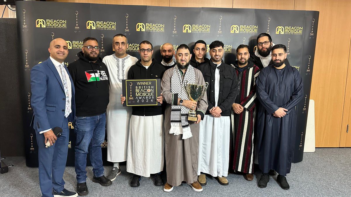Nadeem (@nadeem030986) on Twitter photo Uncle haji Mohammed Ilyas won best mosque volunteer.
Uncle Ilyas could not be here tonight but were able to represent him and accept the award on his behalf.
<a href="/BMRochdale/">Bilal Mosque Rochdale</a> <a href="/BeaconMosque/">Beacon Mosque</a> <a href="/RochdaleCoM/">Rochdale Council of Mosques</a> Uncle haji Mohammed Ilyas won best mosque volunteer.
Uncle Ilyas could not be here tonight but were able to represent him and accept the award on his behalf.
<a href="/BMRochdale/">Bilal Mosque Rochdale</a> <a href="/BeaconMosque/">Beacon Mosque</a> <a href="/RochdaleCoM/">Rochdale Council of Mosques</a>