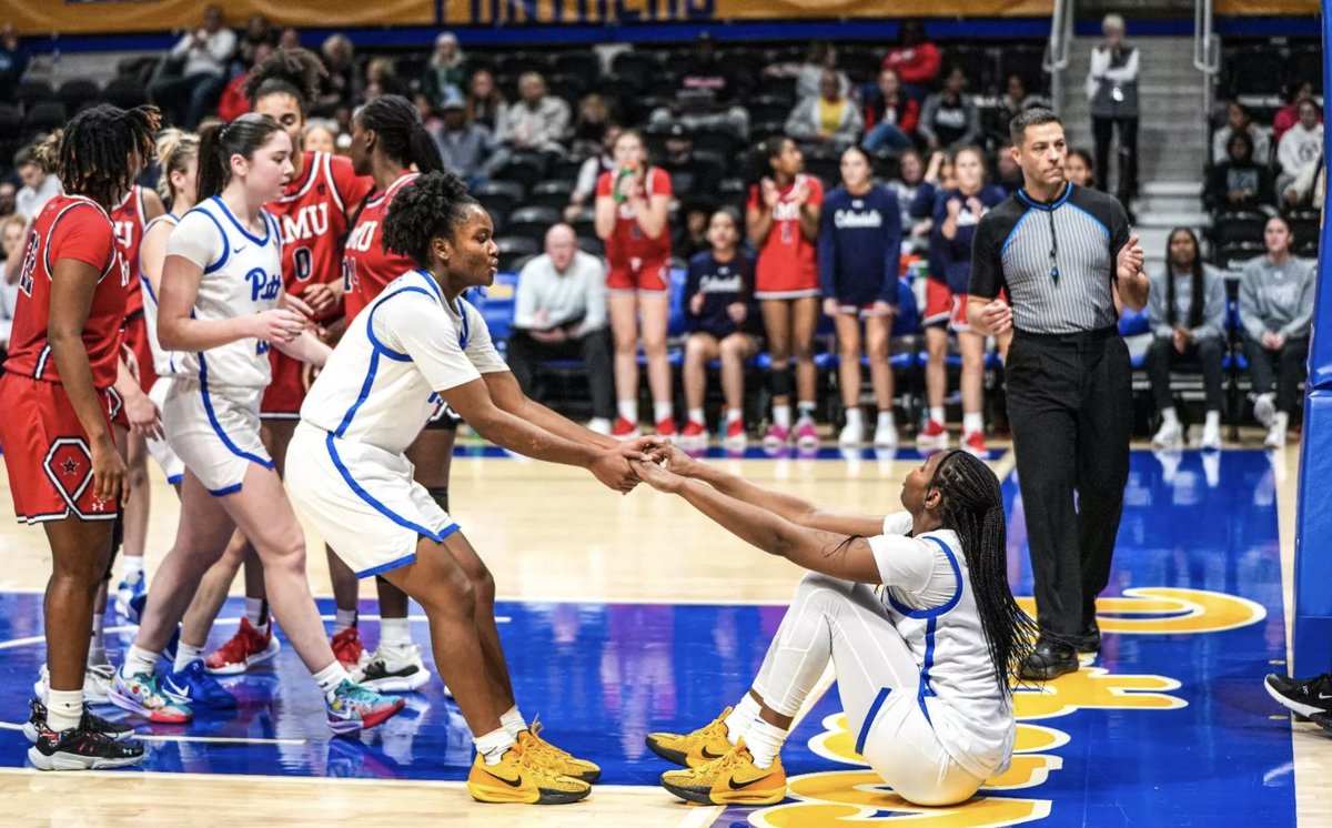 Pitt takes down Bobby Mo in the crosstahn rivalry, 64-51

<a href="/bellaperkins__/">Bella Perkins</a> and <a href="/MaKaylaElmore11/">ME3</a> both splashed 2 from behind the arc

And, of course, Khadija Faye paced the game with 25 points and 15 boards

My recap 👇 #H2P #Hooptownship

pittsburghpanthers.com/news/2024/11/2…