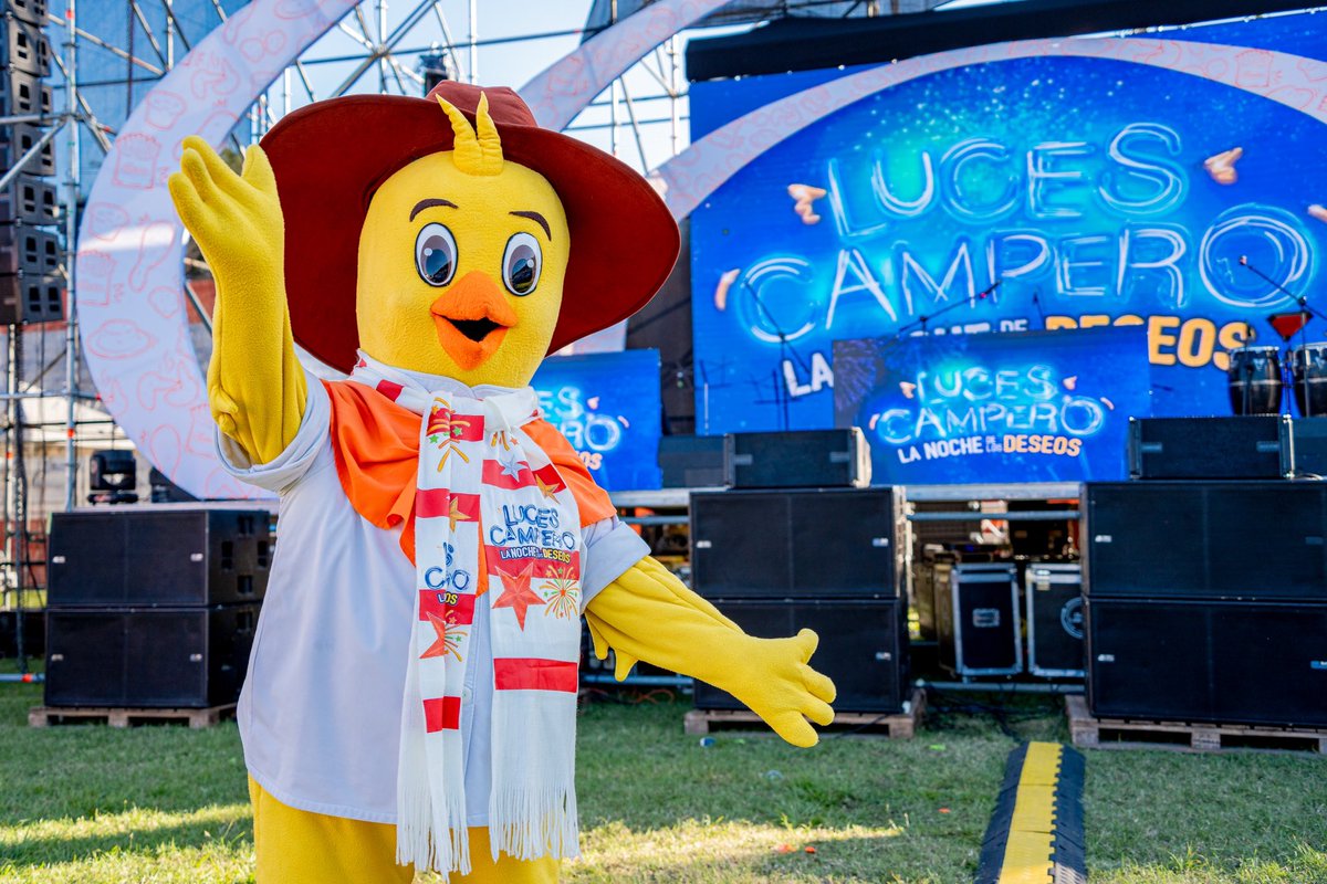 ¡Estamos a horas de comenzar la Noche de los deseos en San Miguel!✨🐥

¿Con quién vienes esta Noche? 🎆✨ #LucesCampero
