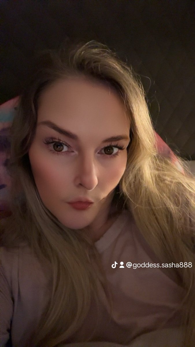 Goddess Findom Pay Tribute