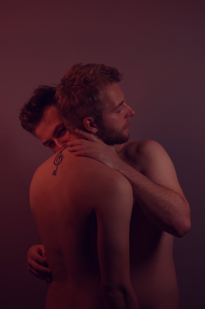 Forbidden to love. Pt.2

#czechgay #gaykissing #mlm #loveislove #gay #gayart #nudemodel #eroticart #funwithfriends