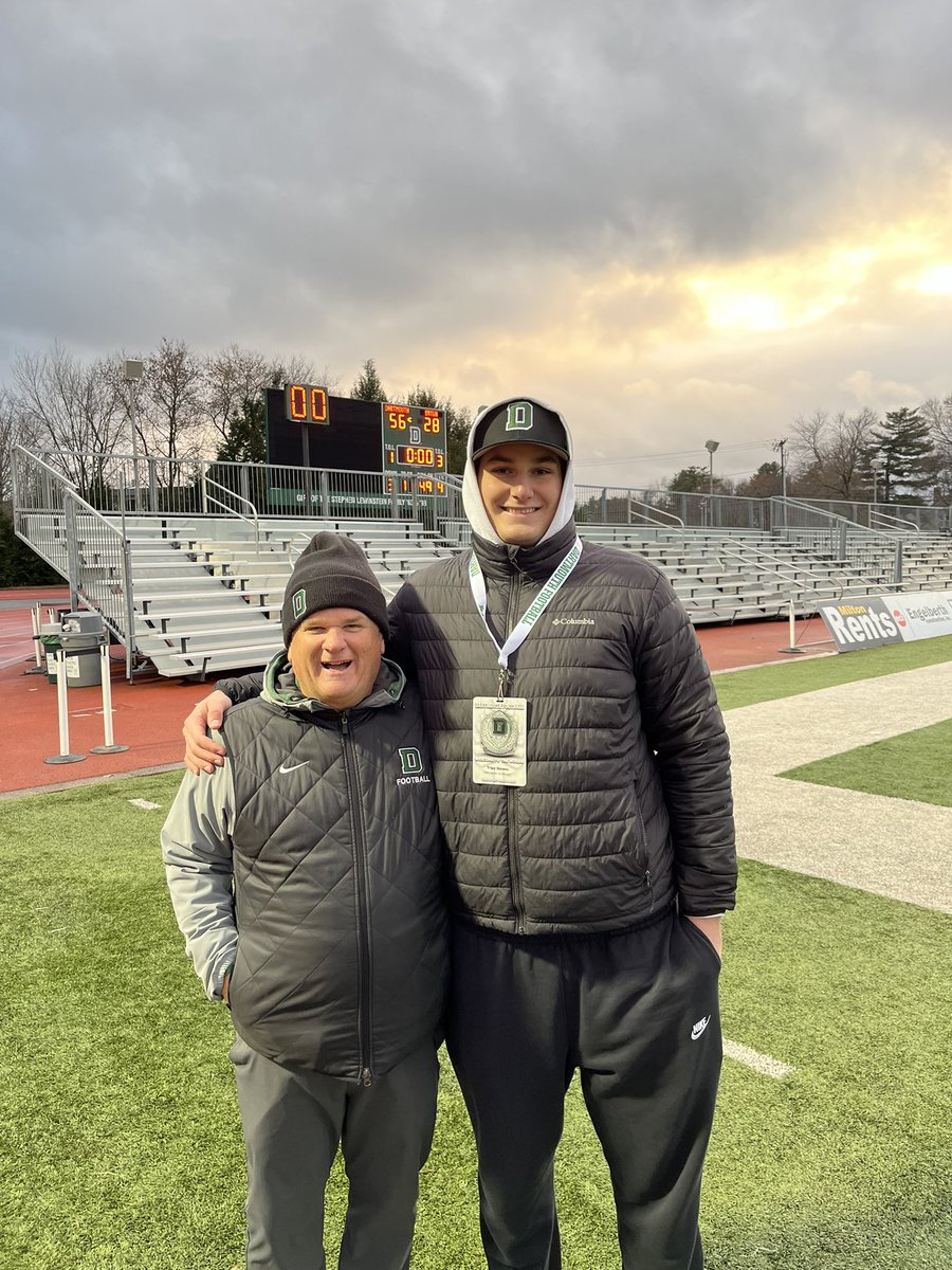 3tripp3_'s tweet photo. Had a great time watching @DartmouthFTBL win the ivy league today! Thank you for the invite!

@coachkeithclark @coachirishodea https://t.co/dz1sfX9YFe