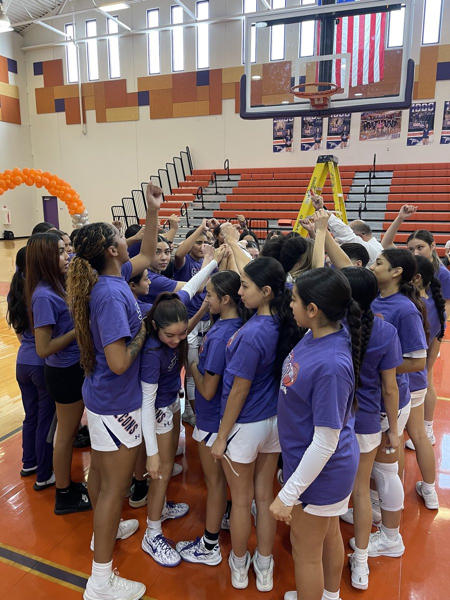 Great way to end the eastlake basketball girls game winning 36-34 against Carlsbad, congratulations to Coach Webb for winning 500 games, the falcons can’t wait for more great  and successful wins!