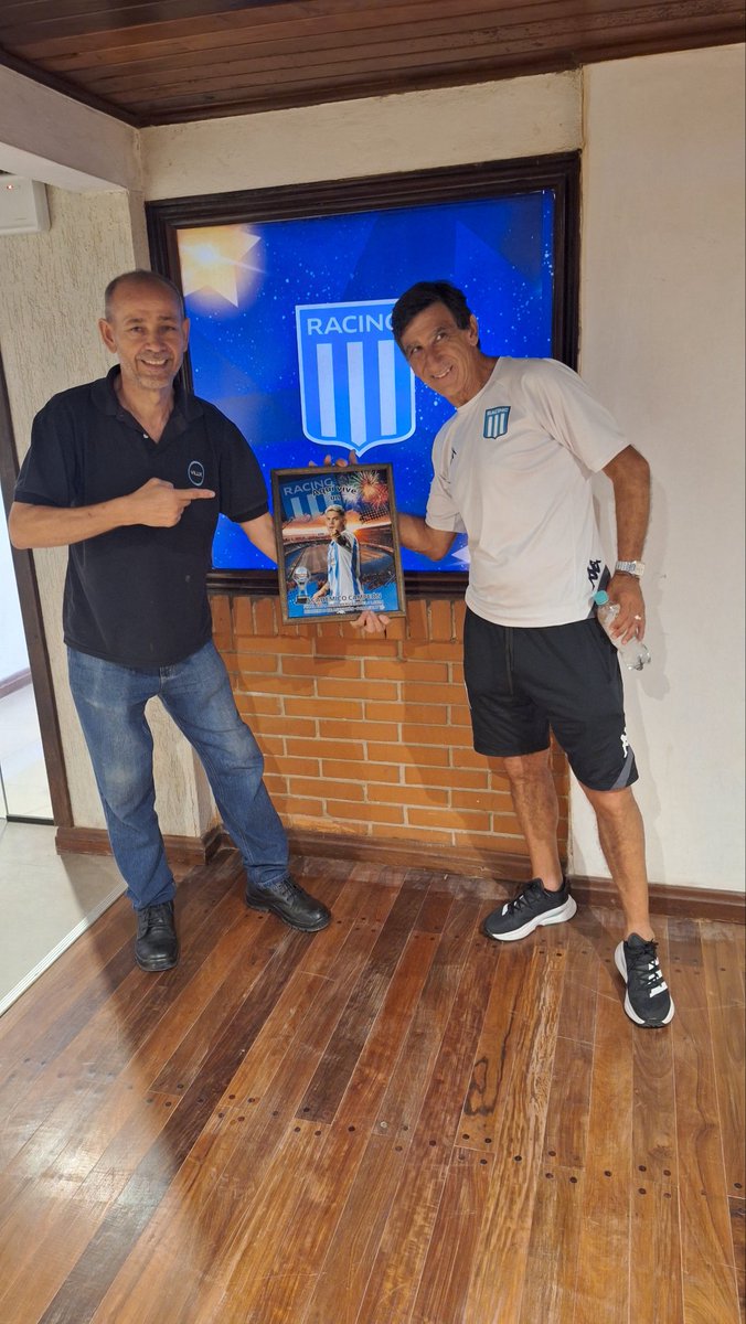 Ahora ya <a href="/juanferquinte10/">Juanfer Quintero</a> 👏 👏 👏 QUE GRANDEEEEE MAESTRO !!!!!! QUE SIGAN LOS ÉXITOS CRACK !!!! ABRAZO DE GOL CAMPEÓN 🏆 🏆 🏆 <a href="/Fedearias77/">FEDERICO ARIAS</a> , <a href="/BrunoPont/">Bruno Pont</a> , <a href="/diegorolcan86/">Diego Rolón Cantero</a> , <a href="/RacingClub/">Racing Club</a>