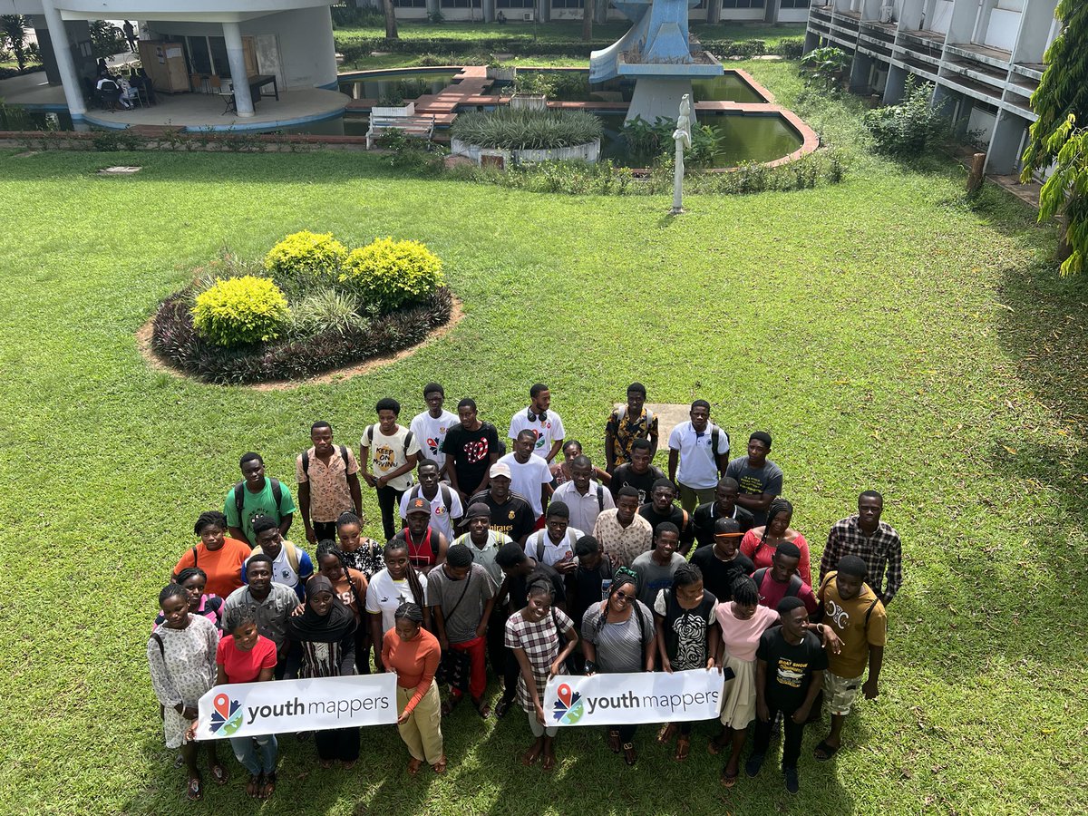 YouthmappersUCC's tweet image. 📍🗾📍🗾📍🗺️📍🗾📍🗾📍🗾📍Earlier today @YouthmappersUCC organized a training session where aspiring mappers pull up in numbers to contribute quality data😊
A rep from @YouthMappersUew, @Goddey, payed a visit to us during training session today😁🗾
#UCCyouthmappers🌍
#GISweek🗺️