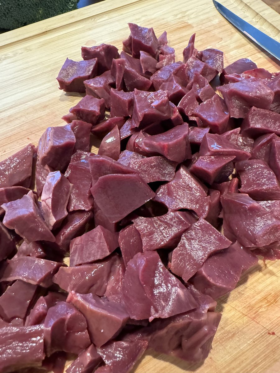 TWilsonOttawa's tweet image. 🦌🫀🍽️🤤❤️ #CanadaHunts