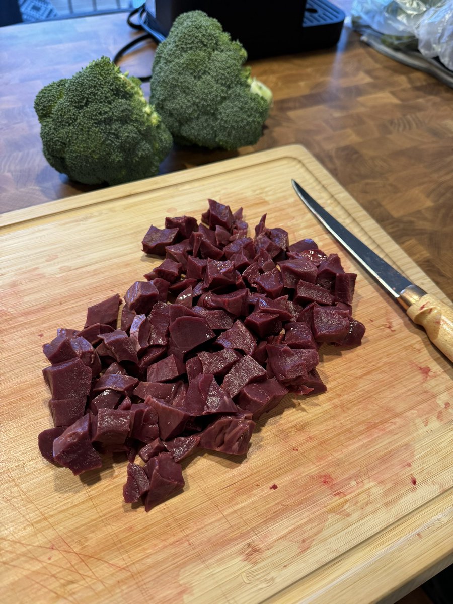 TWilsonOttawa's tweet image. 🦌🫀🍽️🤤❤️ #CanadaHunts