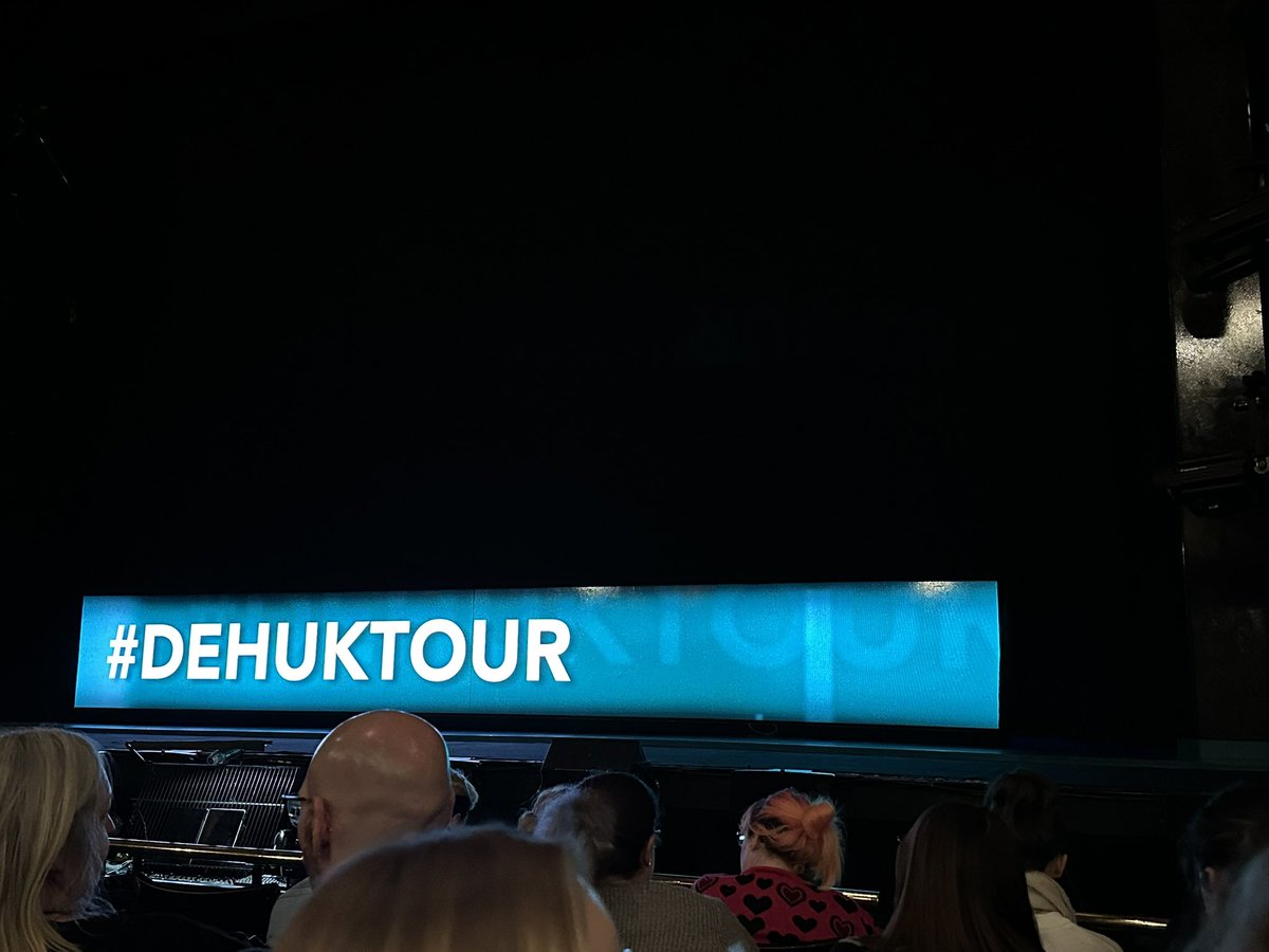 anth0190's tweet photo. Absolutely incredible performance from the @dehuktour cast 👏 - Emotional wreck. Love the new adaptation. 
#youwillbefound #dehuktour #sunderland https://t.co/o4M3NXK1EZ