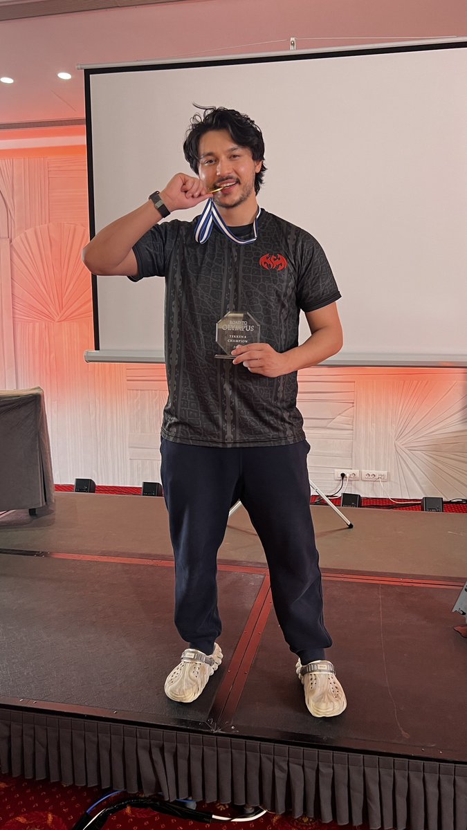 Alhamdulillah i won Road to Olympus 🏆🇬🇷 
After a losers run  

Ggs to <a href="/byJoka/">JoKa</a> It was intense match 

This was good experience to gear up for the finals in Japan 🇯🇵 
Let’s do our best to win it inshallah 🙏🏻

Thank you <a href="/DragnseSports/">DRAGONS</a>