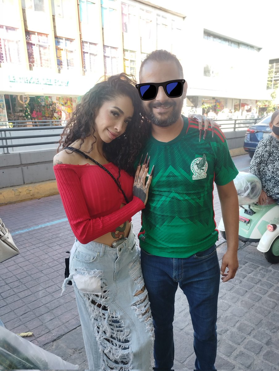 Fernand28910215's tweet photo. Ustedes ya la siguen? @Kitzia_suarez una linda niña, quieren verla modelando alguna lencería o alguno de nuestros jueguitos? en la tienda preferida de las parejas SW GDL 
#SEDUCTIONSWGDL 😈 https://t.co/OdO0IcSGNN