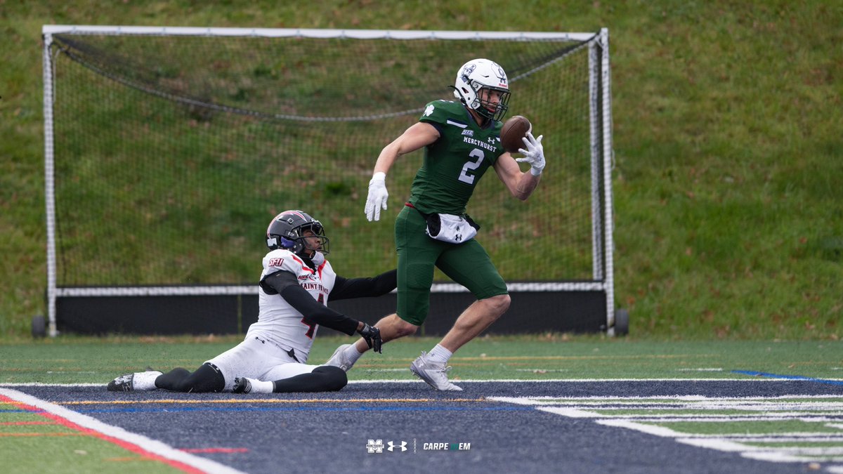 MercyhurstFB's tweet image. The Touchdown ➡️ The Two-Point Play ➡️ The Finisher ➡️ Pandemonium.  

#LsUpAnchorsDown | #CarpeD1em