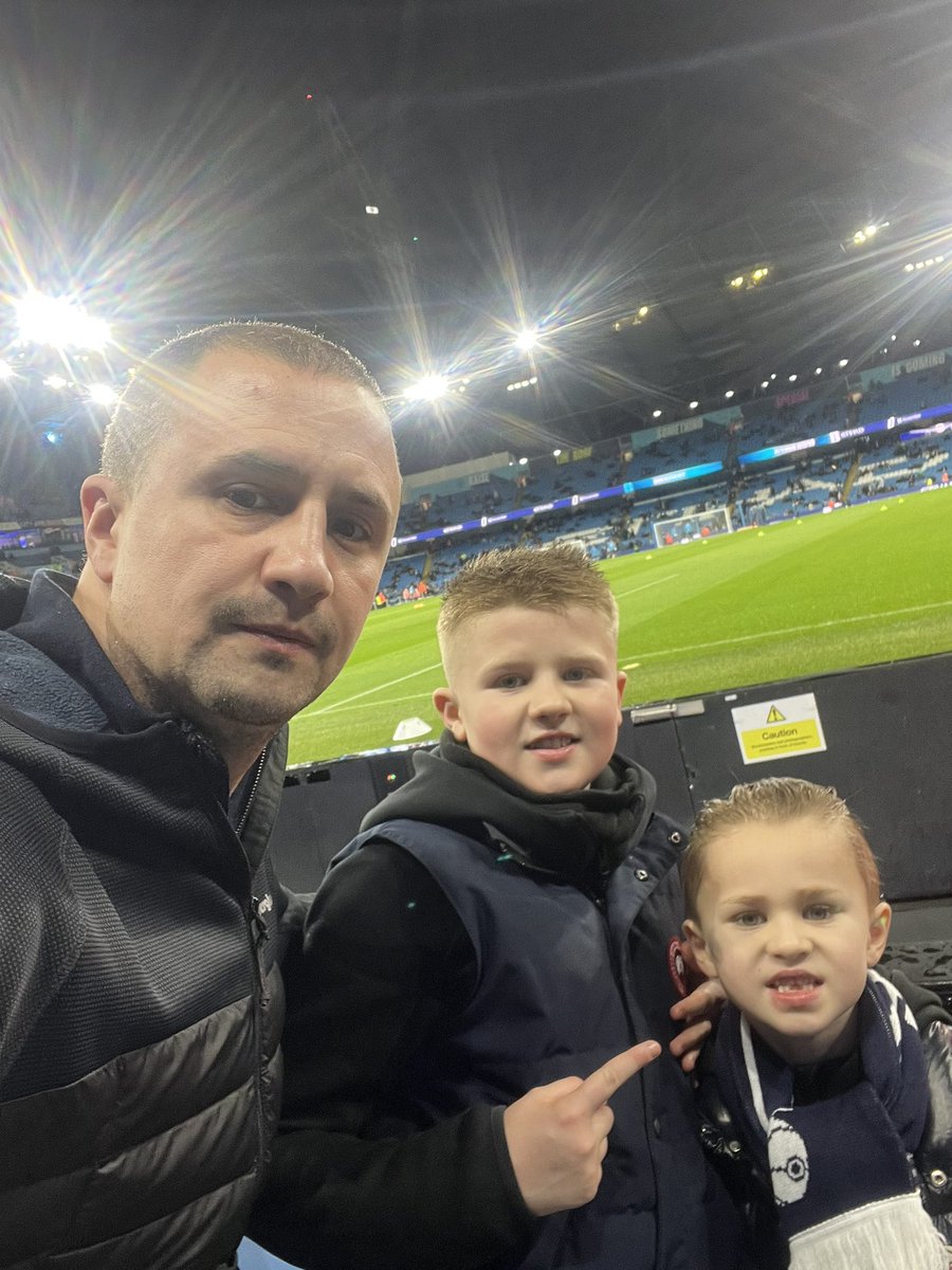 Billy Morrison tweet media