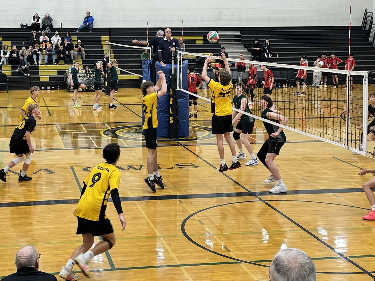 KSS Junior Boys qualify for the Volleyball Provincial Championship match. Go Owls!