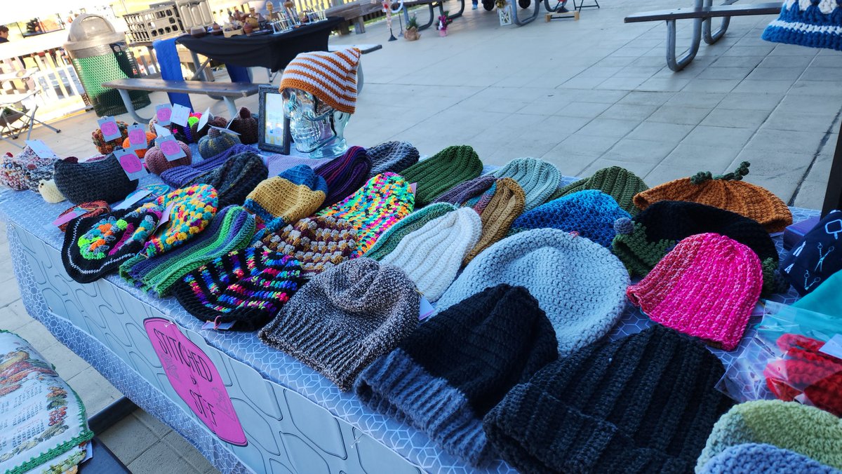 StitchedByStef tweet media