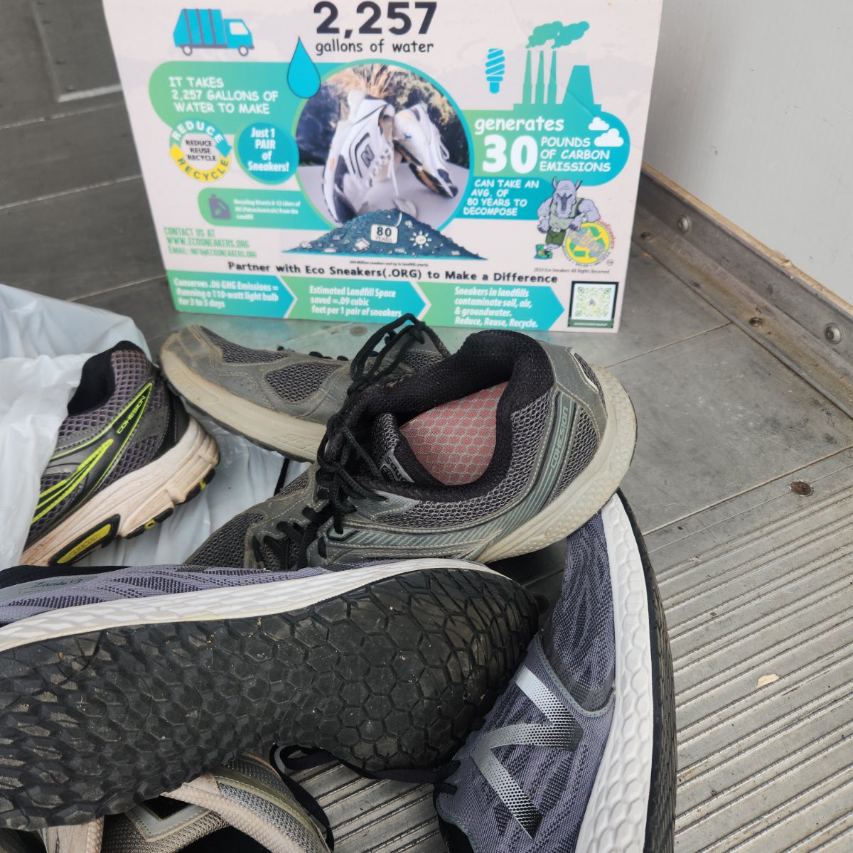 Each year, 300 million pairs of sneakers end up in landfills. 🌍 But we’re on a mission to rewrite that story! By donating your sneakers, you’re helping us create cleaner communities and a brighter, more sustainable future. 👟💚 #EcoSneakers #Sustainability