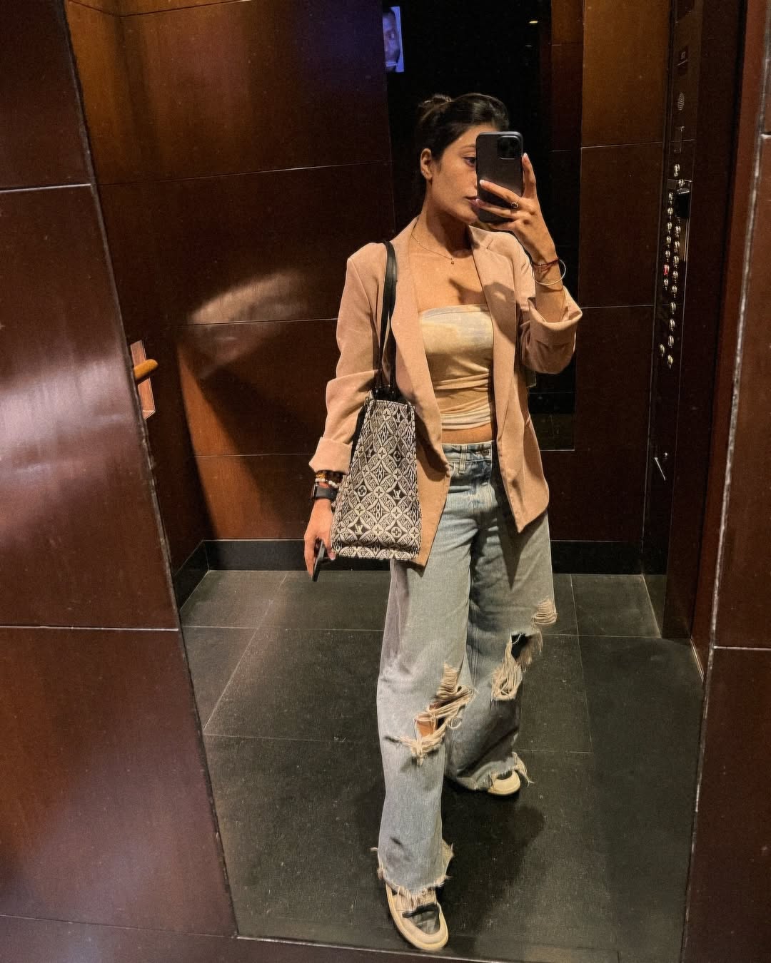 GdGuptLXAAAxPz3?format=jpg&name=large