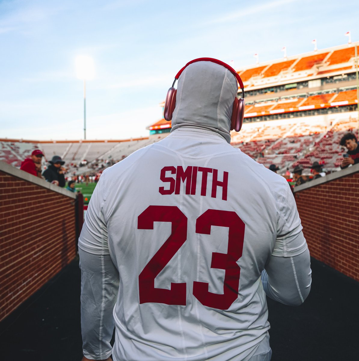 AlabamaFTBL's tweet photo. 🔒IN. https://t.co/DbmLdnZd3b