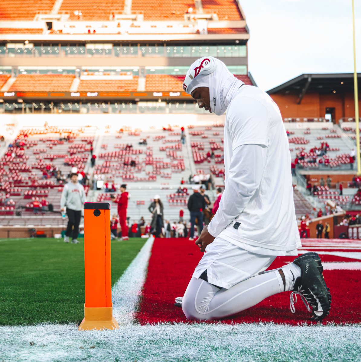 AlabamaFTBL's tweet photo. 🔒IN. https://t.co/DbmLdnZd3b