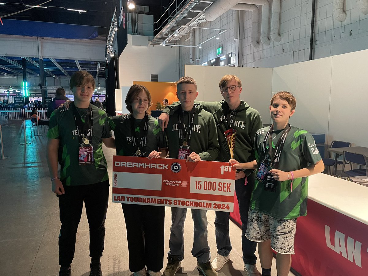 theAllianceSE's tweet photo. Vilka grabbar!!!

Första LANet tillsammans 💪

 🏆 Tele2 Alliance Academy 🏆 https://t.co/HUjiZZ1ptq