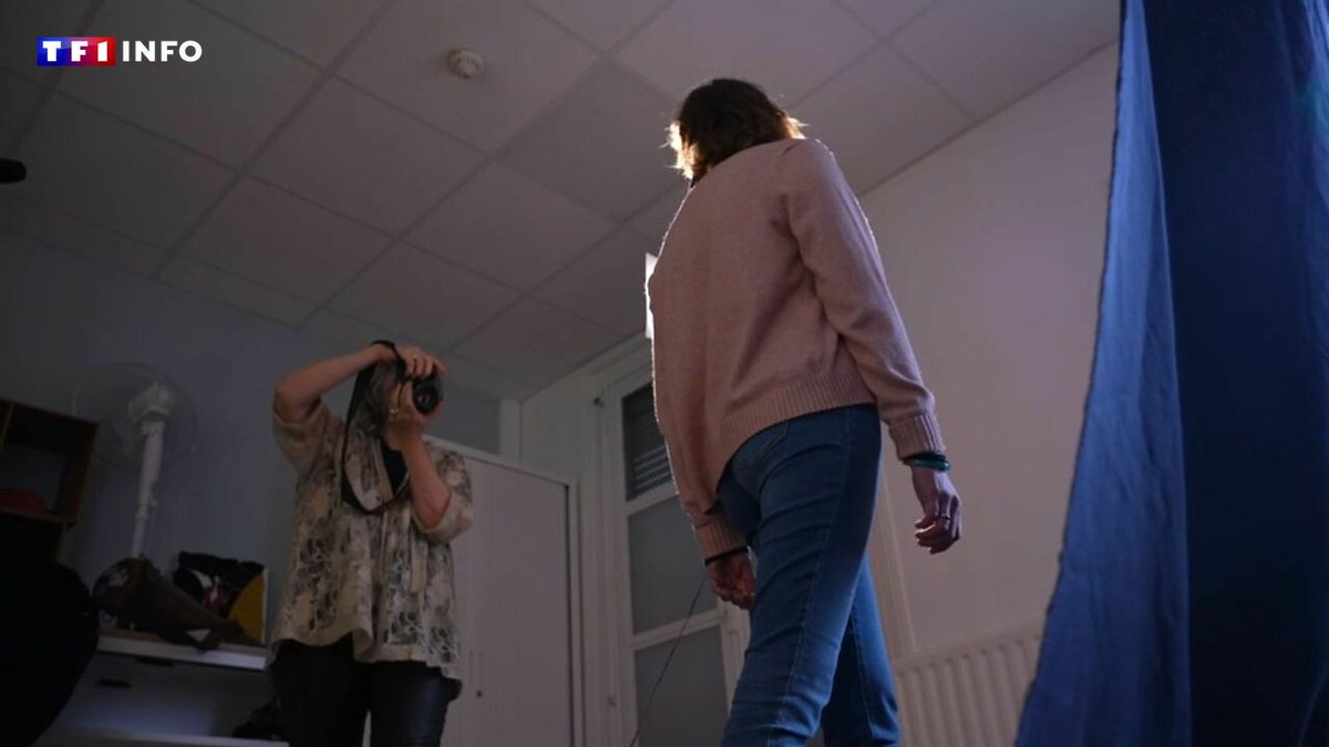 TF1Info's tweet photo. "Ça m'a permis d'avancer" : après l'enfer des violences conjugales, elles se reconstruisent dans des Maisons de femmes
➡️ https://t.co/bgJgDLjRw3 https://t.co/YRC7f5G2pv