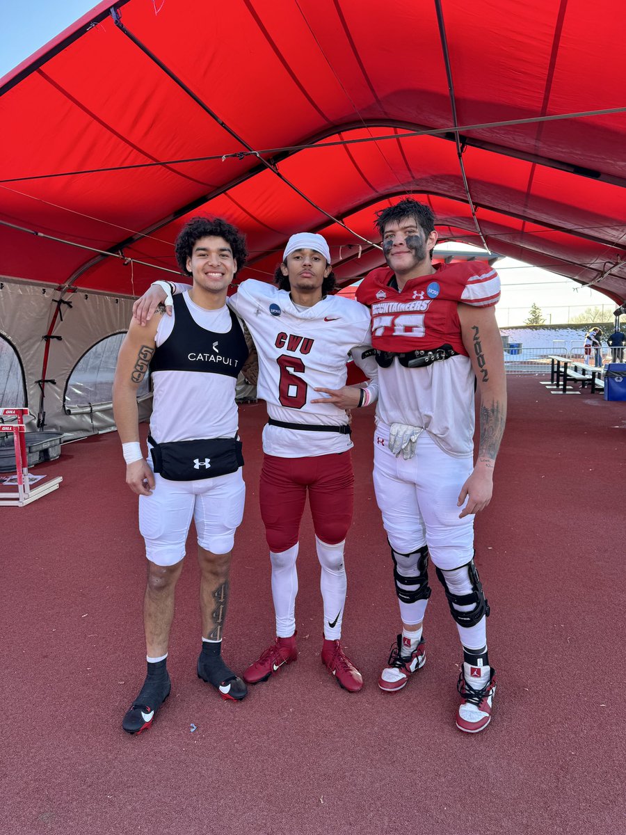 Mark Ayon (@markayon5) on Twitter photo <a href="/goramfootball/">Fresno City Football</a> <a href="/buchananbear_fb/">Buchanan Football</a>
<a href="/_CGFootball/">Central Football</a>
#6 Darrien Gaines CWU, Fresno city, Buchanan
#89 Josiah Ayon WCU, Fresno City, Buchanan
#76 Kasen James WCU, Central,
First round D2 football Central Valley representing!! <a href="/goramfootball/">Fresno City Football</a> <a href="/buchananbear_fb/">Buchanan Football</a>
<a href="/_CGFootball/">Central Football</a>
#6 Darrien Gaines CWU, Fresno city, Buchanan
#89 Josiah Ayon WCU, Fresno City, Buchanan
#76 Kasen James WCU, Central,
First round D2 football Central Valley representing!!