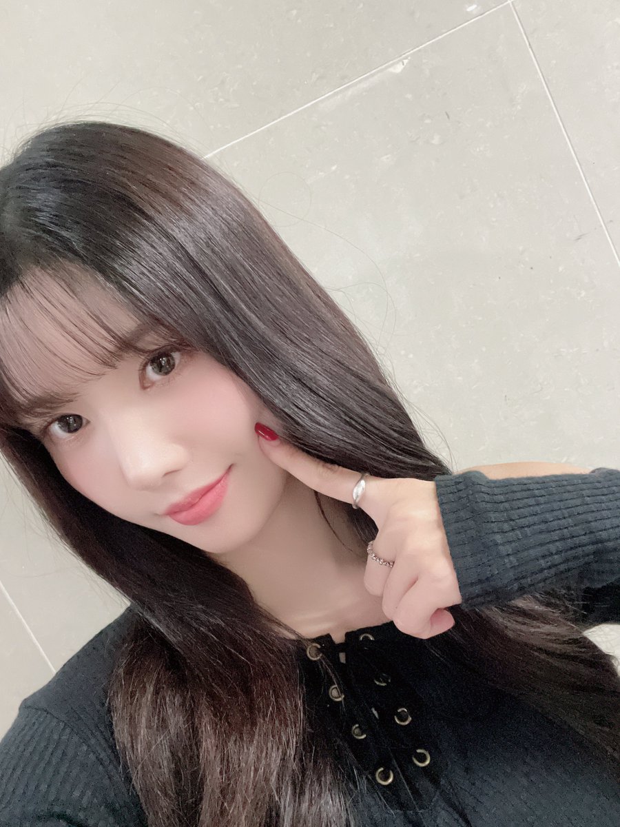 KWONEUNBI's tweet photo. [🎥] 워터밤 vs 완탕밥! 서로 한마디도 안 지고 도발하는 토크쇼 | 딱대 EP21 권은비 (출처 : 빠더너스 BDNS | YouTube)

▶ https://t.co/2vIFbITXHM

#권은비 #KWONEUNBI
#빠더너스 https://t.co/9eFQorDFGe