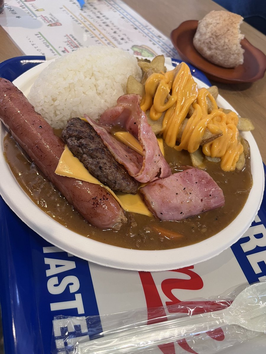 念願のカレーget✨☺️
やっぱりめっちゃ美味しい✨✨
ごちそうさまでした！

#riderscafebobby