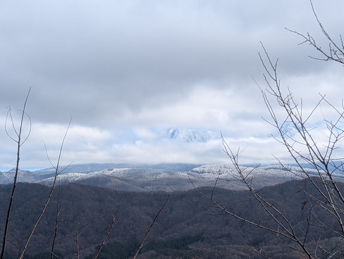 曇ってて御嶽山が見えなかった