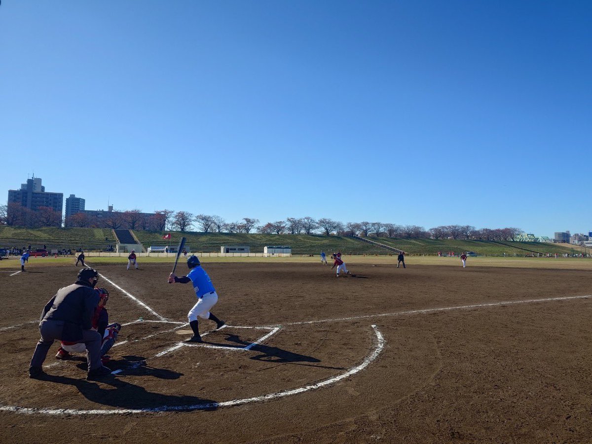 takikoh_toyota's tweet photo. 北区2部準決勝
滝野川BW2-1国立印刷局

2部3年目でついに1部昇格です‼︎
関わってくれた、全ての皆さんに感謝です。

ここまできたら決勝も勝って、最高のシーズンオフにしたいですね。

最高のご報告ができ、本当に嬉しいです。
これからもよろしくお願いします。 https://t.co/ZRAerurGP1
